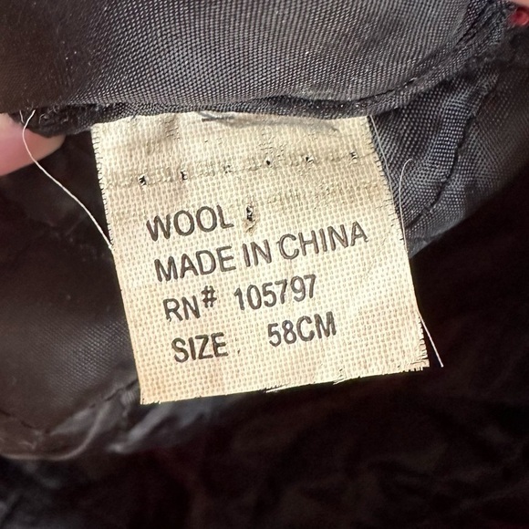 Red plaid wool blend newsboy cap hat - Picture 5 of 5